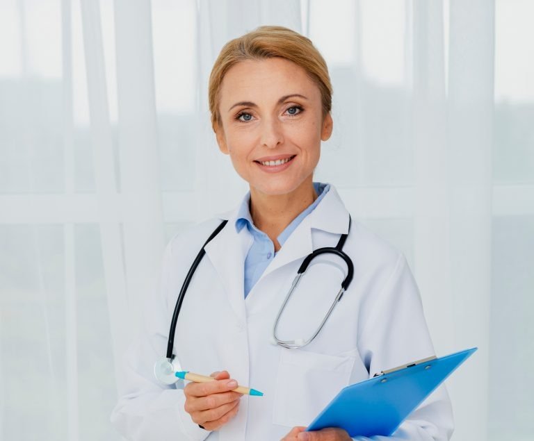 imgi_74_dr_emma-768x635